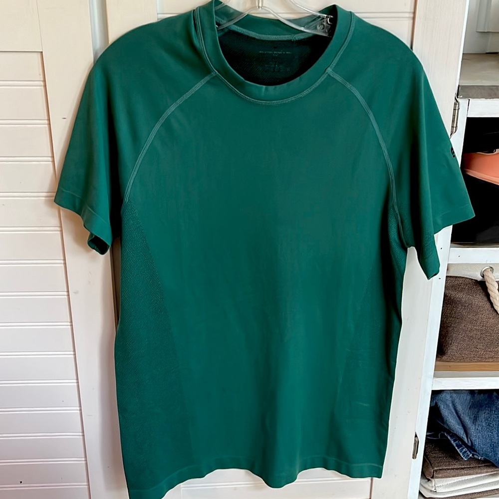 Mens Fabletics size M